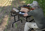 Стол с сиденьем для пристрелки оружия Benchmaster Shooting Table.