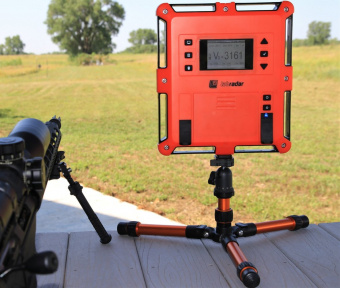 tripod_labradar